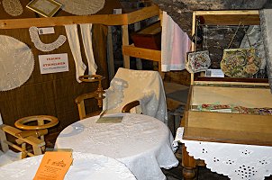 Weinhaus Römer - Bad Karlshafen - Ausstellung: Frauen und Sticheleien